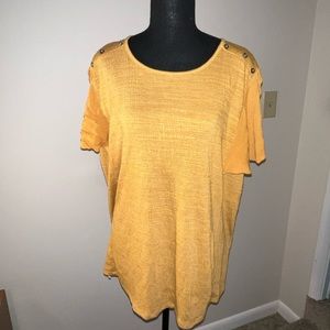 🌻3/$20!🌻 Retrology shirt